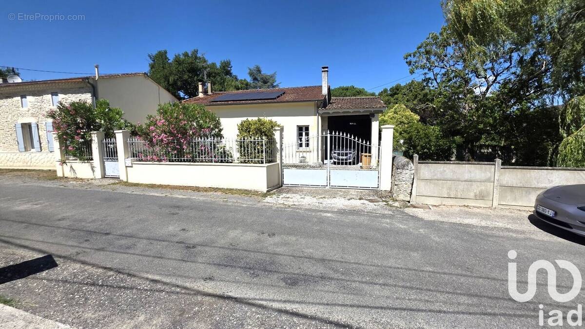 Photo 1 - Maison à GENERAC