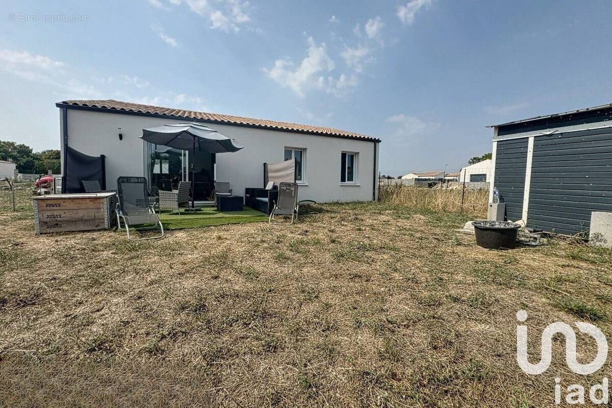 Photo 1 - Maison à SAINT-PIERRE-D&#039;AMILLY