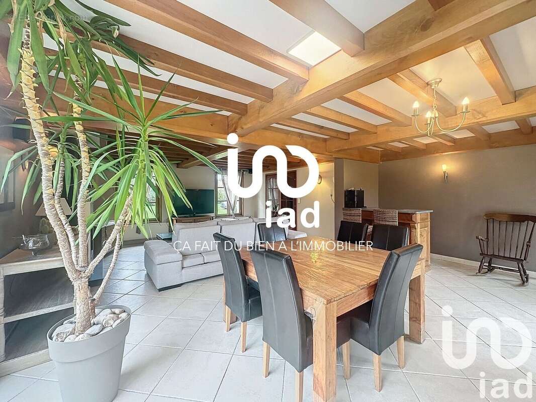 Photo 2 - Maison à CORMONT