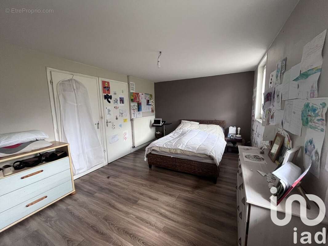 Photo 8 - Maison à SAINT-JUST-EN-CHEVALET