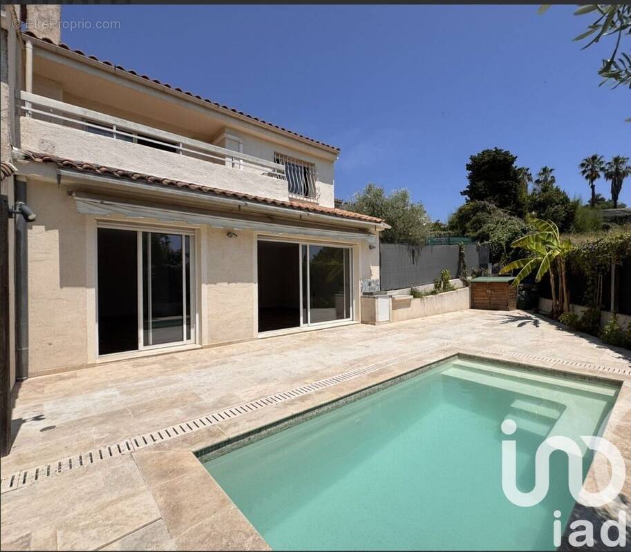 Photo 1 - Maison à LE CANNET