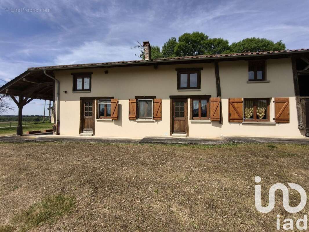 Photo 2 - Maison à LESCHEROUX