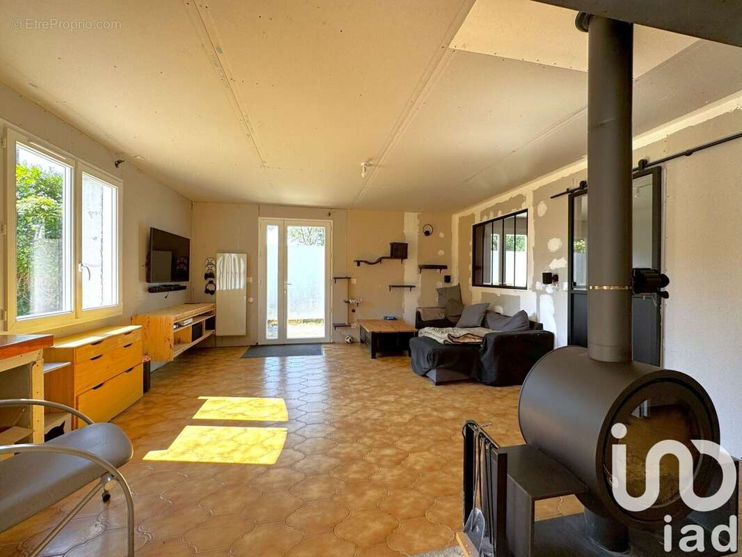 Photo 6 - Maison à MERVENT