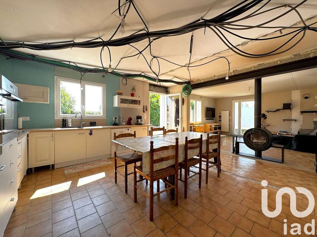 Photo 8 - Maison à MERVENT