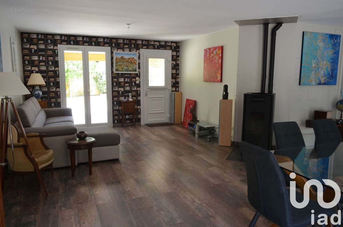 Photo 2 - Maison à FLASSANS-SUR-ISSOLE