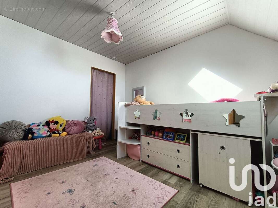 Photo 8 - Maison à SAINT-REMY-EN-ROLLAT