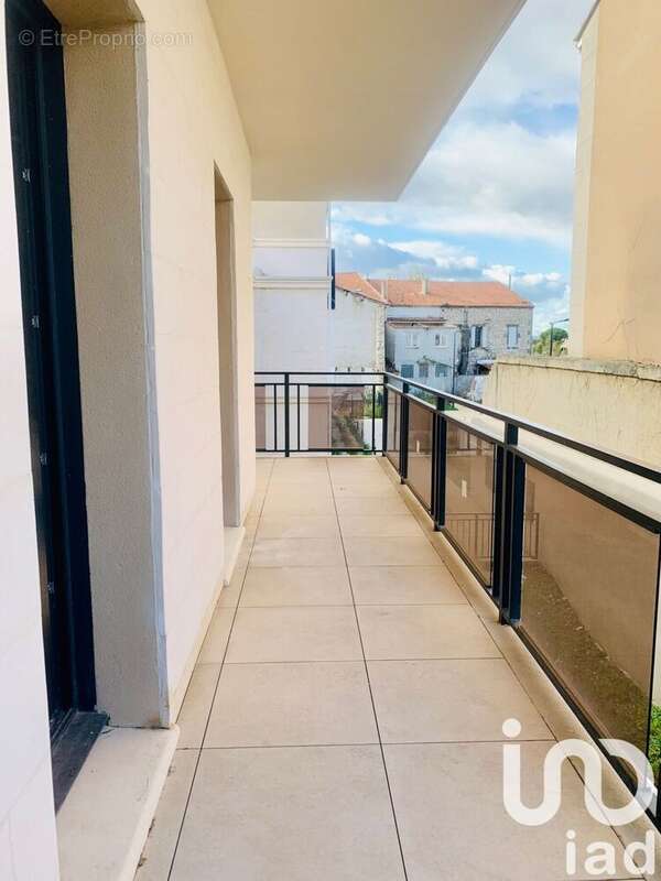 Photo 4 - Appartement à CHATEAURENARD