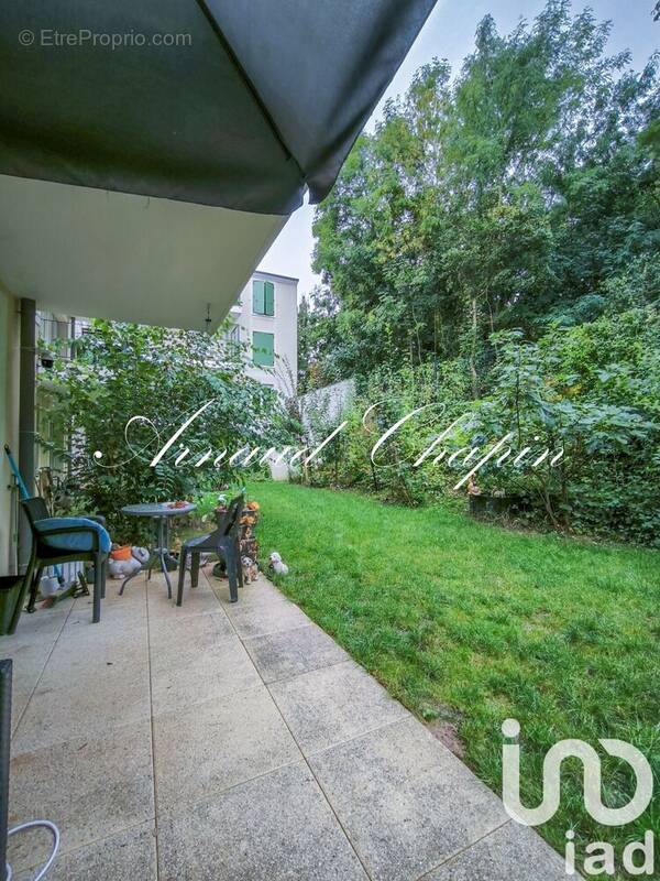 Photo 1 - Appartement à VAUJOURS