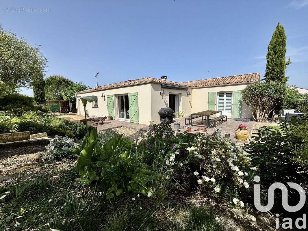 Photo 1 - Maison à GENOUILLE