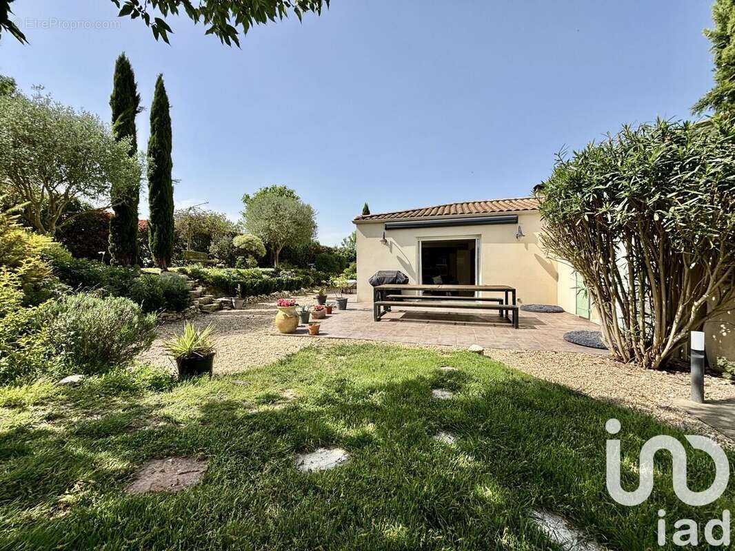 Photo 2 - Maison à GENOUILLE