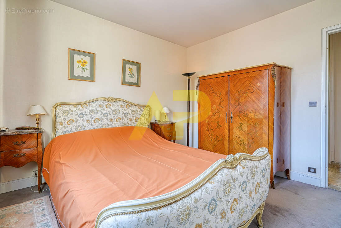 Appartement à LE PLESSIS-ROBINSON