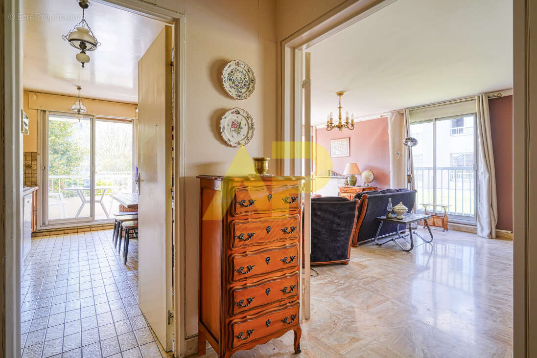 Appartement à LE PLESSIS-ROBINSON