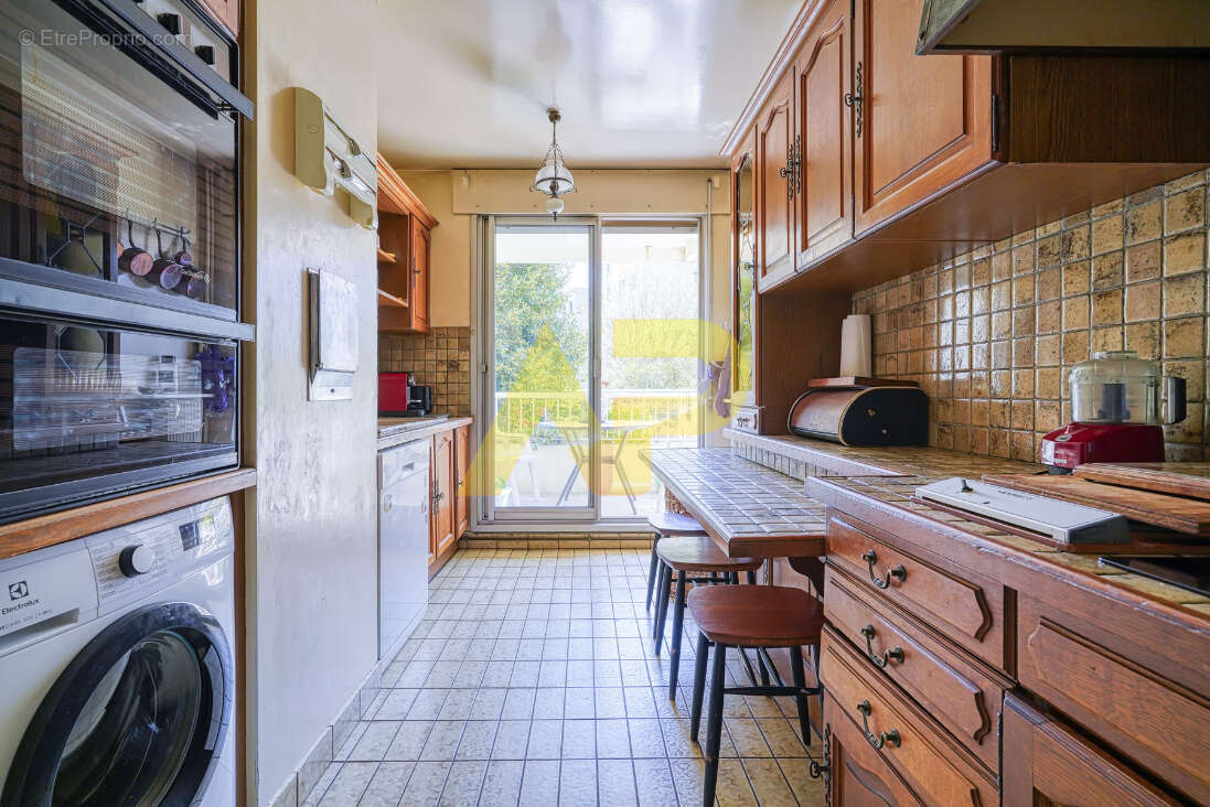 Appartement à LE PLESSIS-ROBINSON