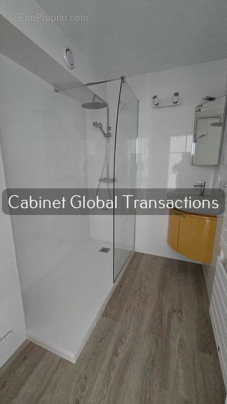 Appartement à VAUX-SUR-MER