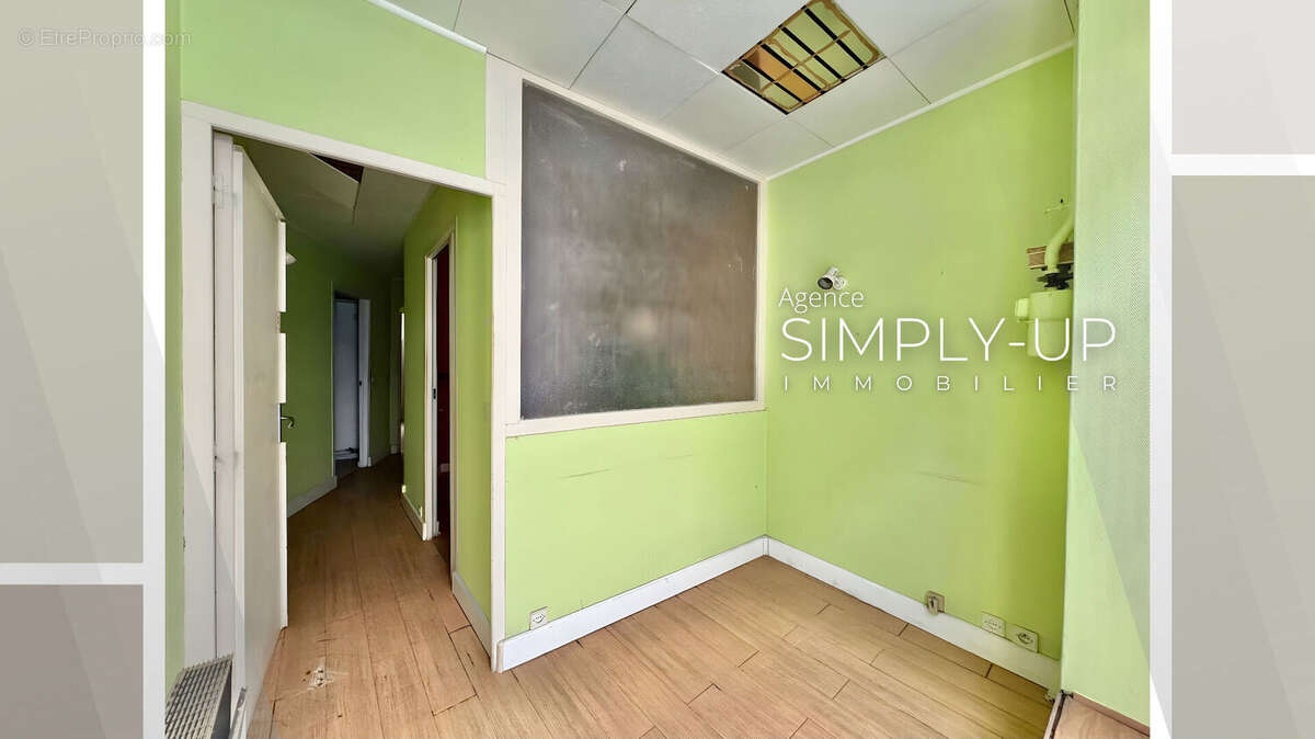 Commerce à PARIS-20E