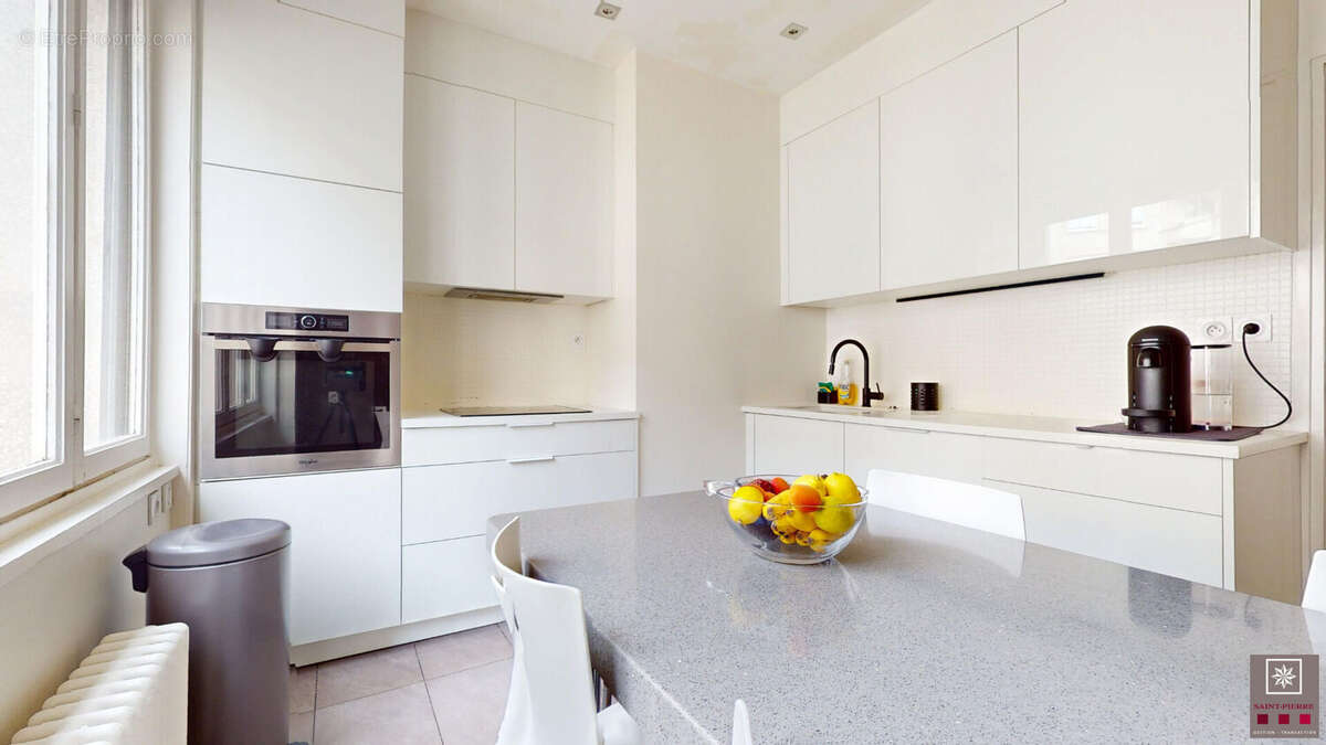 Appartement à LYON-6E