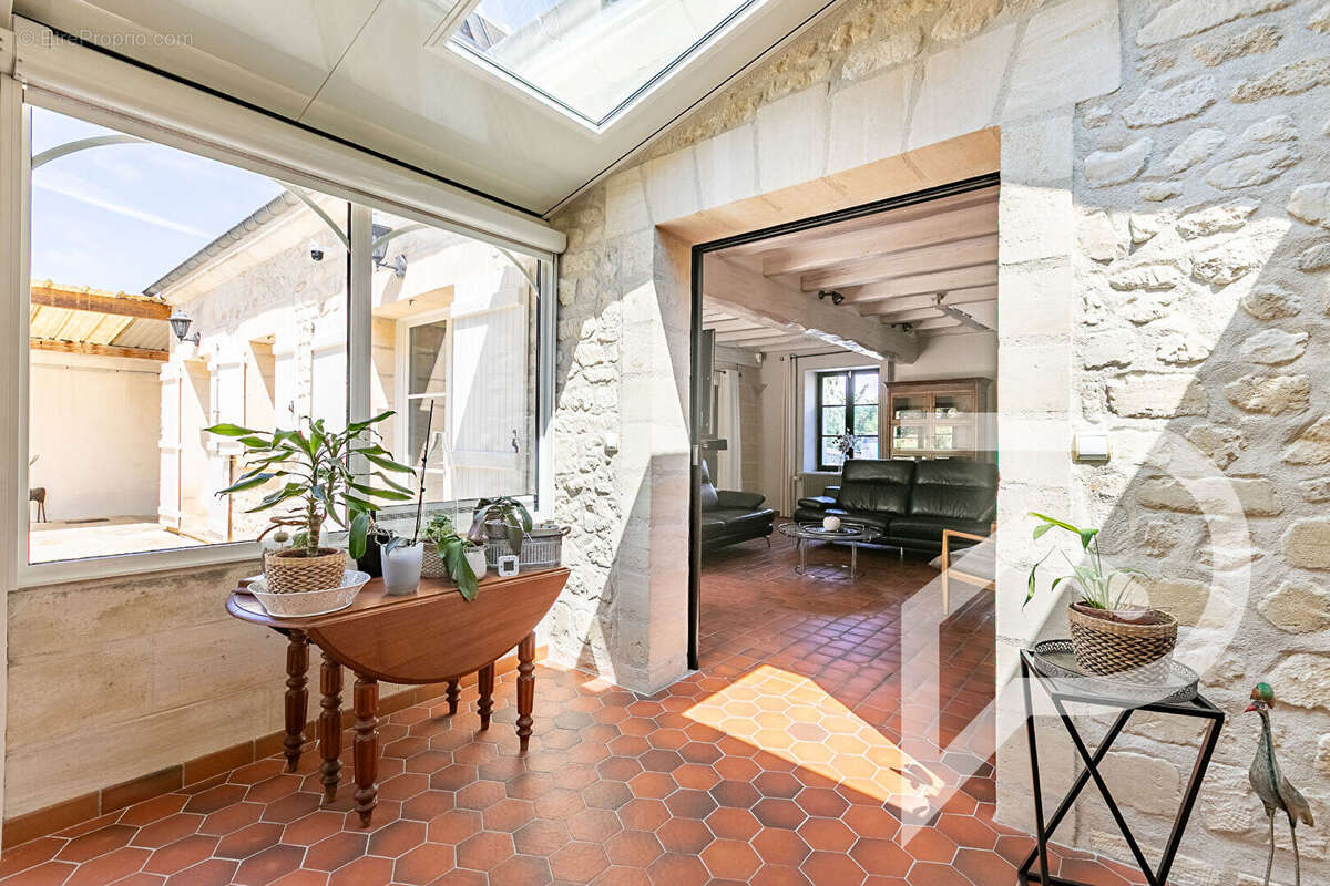 Maison à VERNEUIL-EN-HALATTE