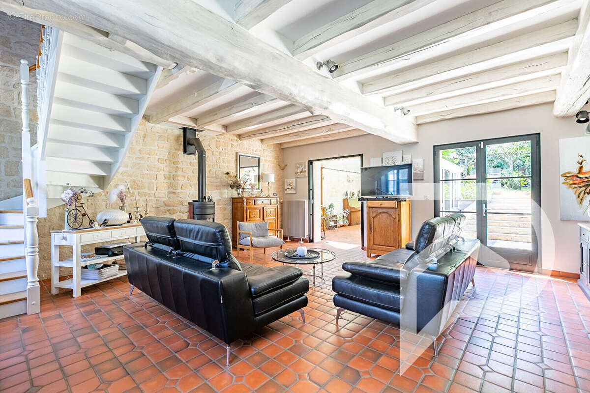 Maison à VERNEUIL-EN-HALATTE