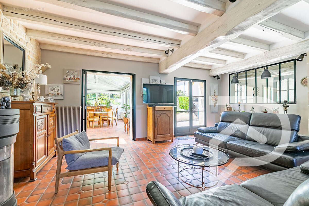 Maison à VERNEUIL-EN-HALATTE