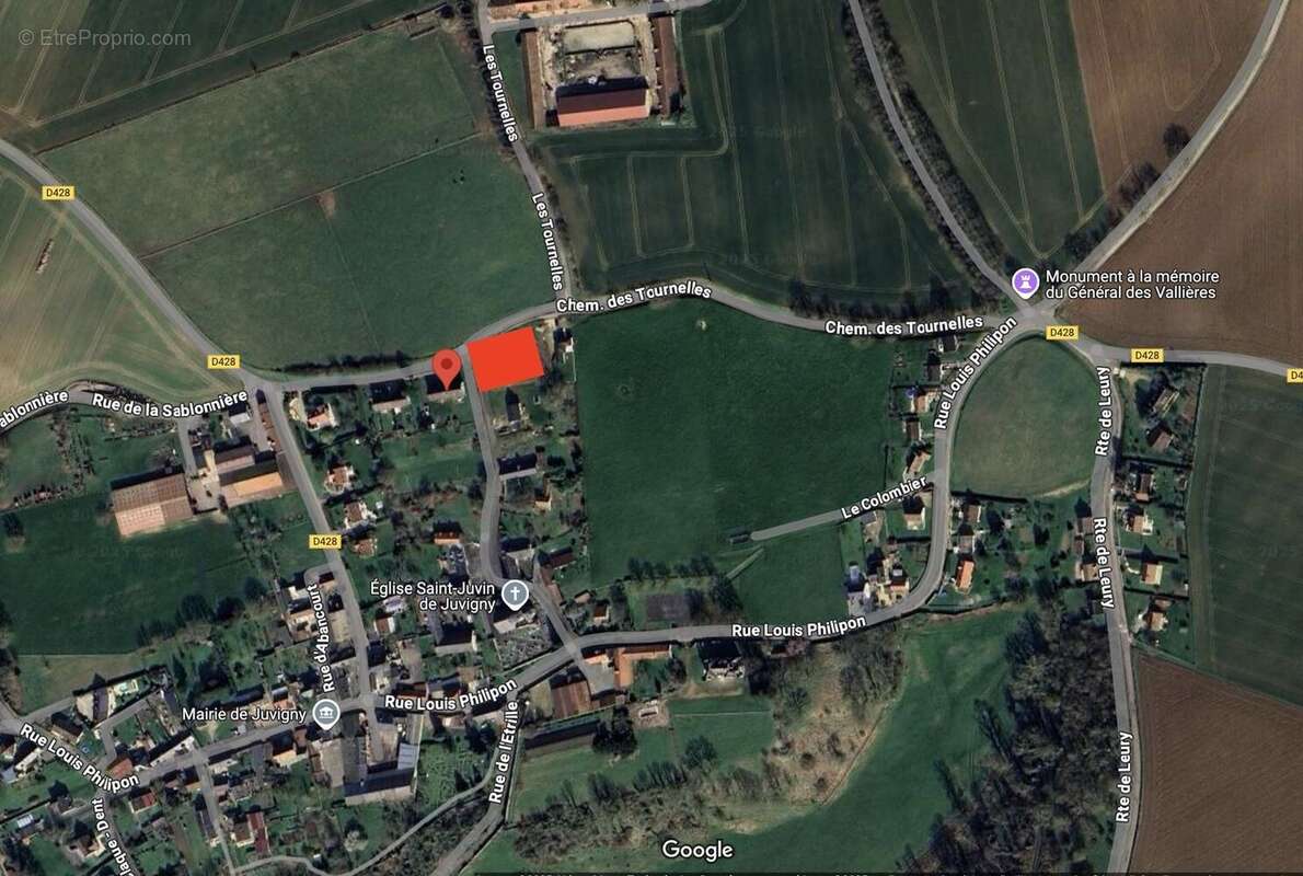 Terrain à JUVIGNY