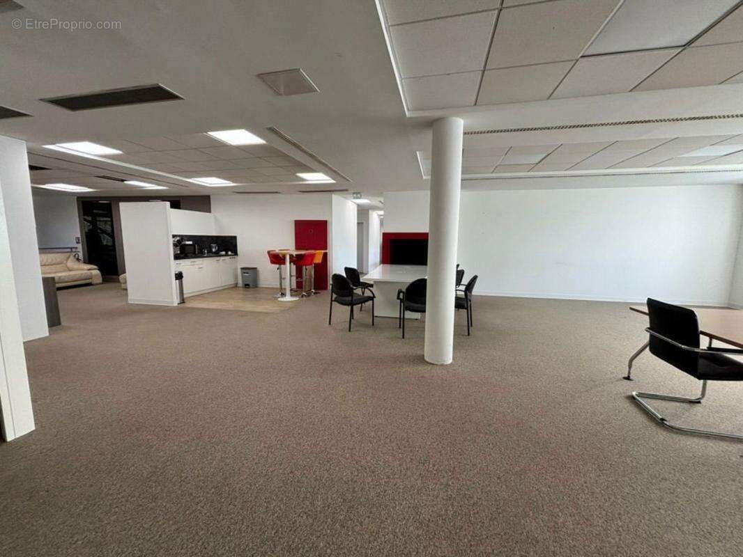 Commerce à ILLKIRCH-GRAFFENSTADEN