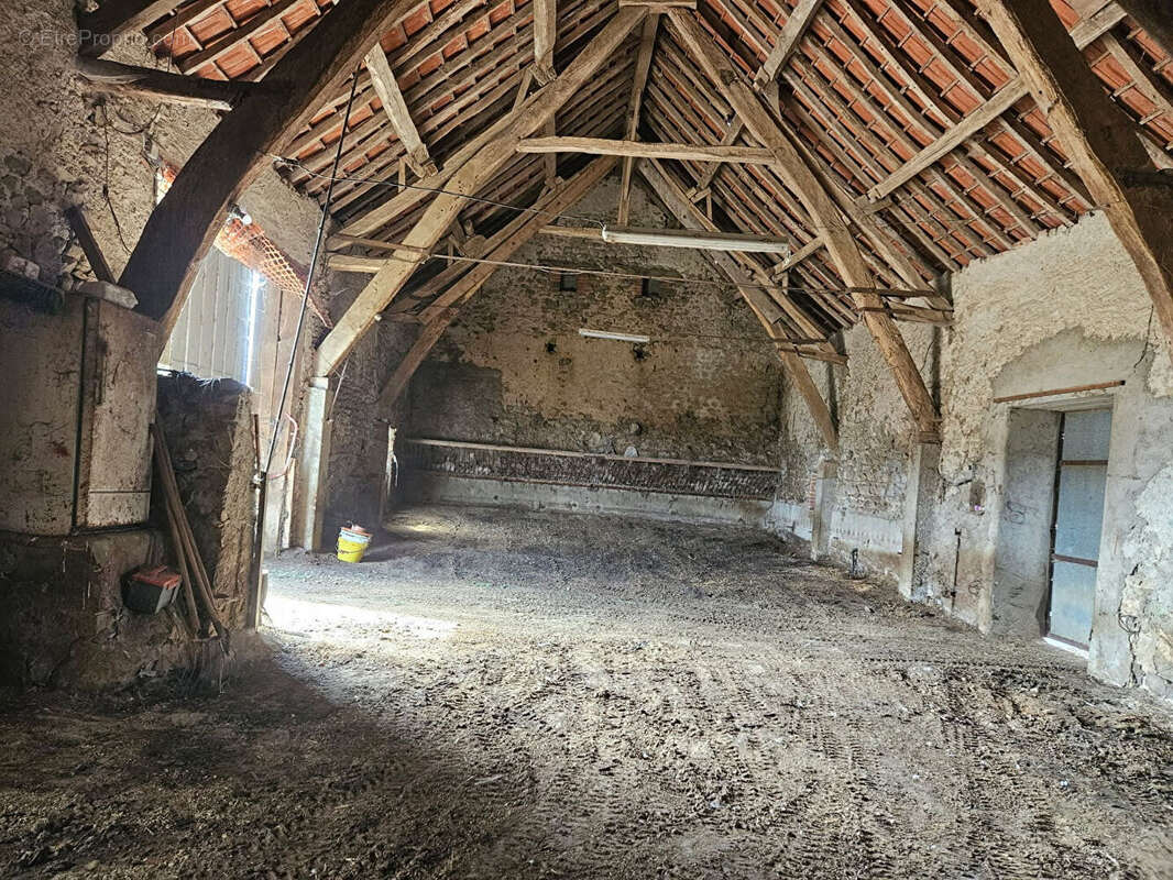 Maison à SAINT-GENEST