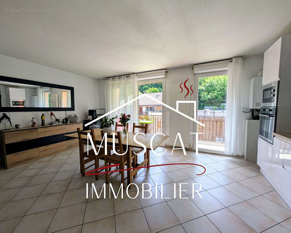 Appartement à LA TOUR-DU-PIN