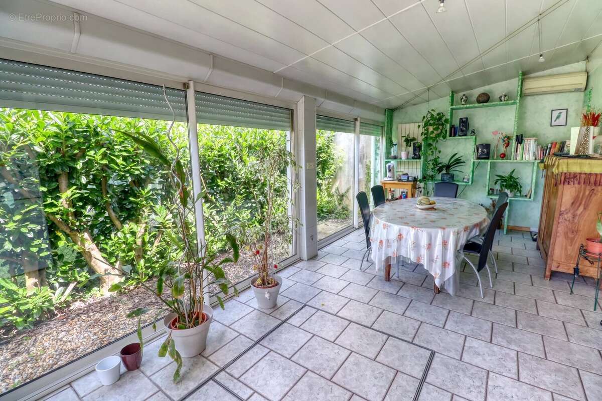 Maison à LE HAILLAN