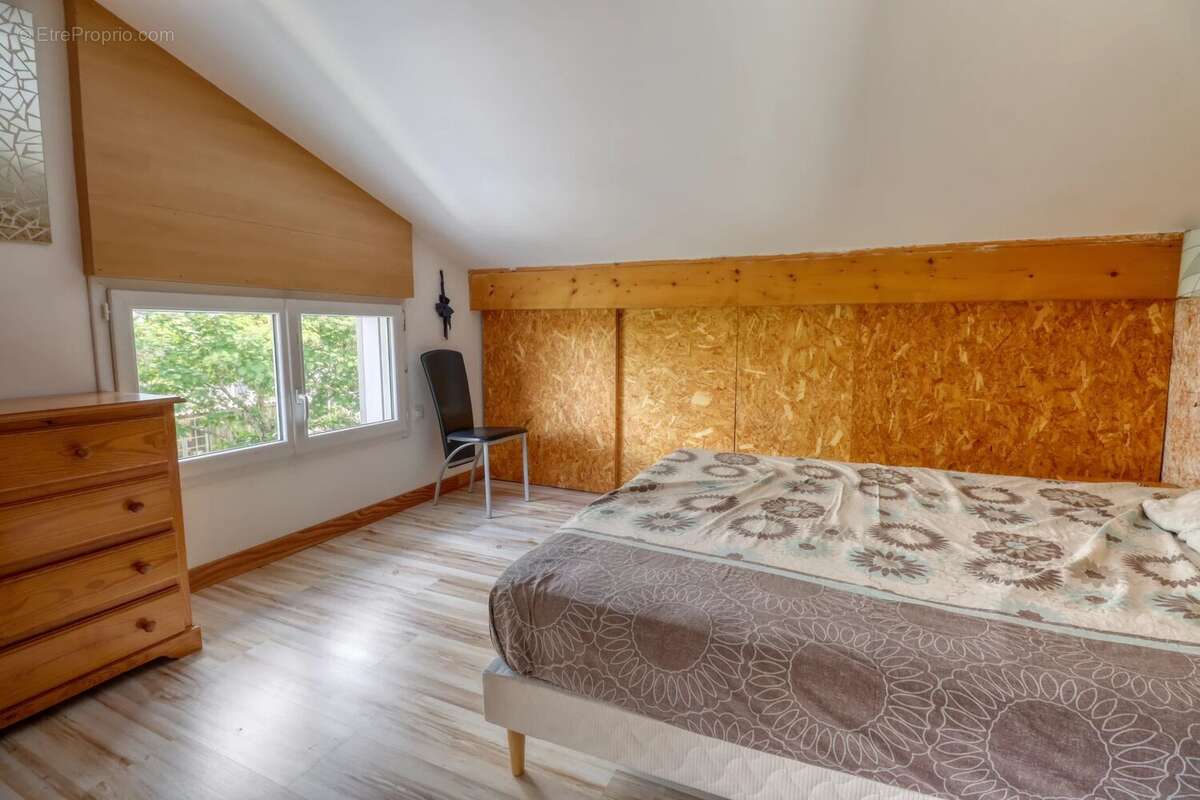 Maison à LE HAILLAN