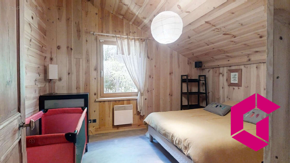 Maison à LE CHAMBON-SUR-LIGNON