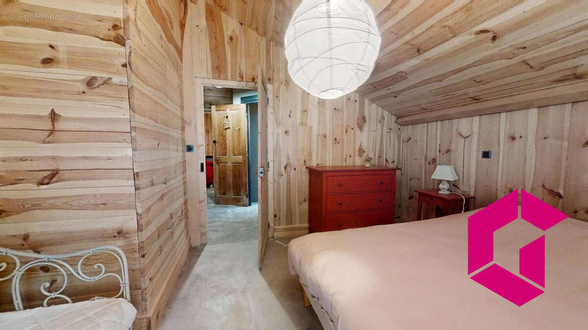 Maison à LE CHAMBON-SUR-LIGNON