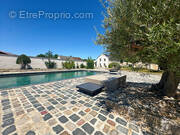 Maison à NEAUPHLETTE