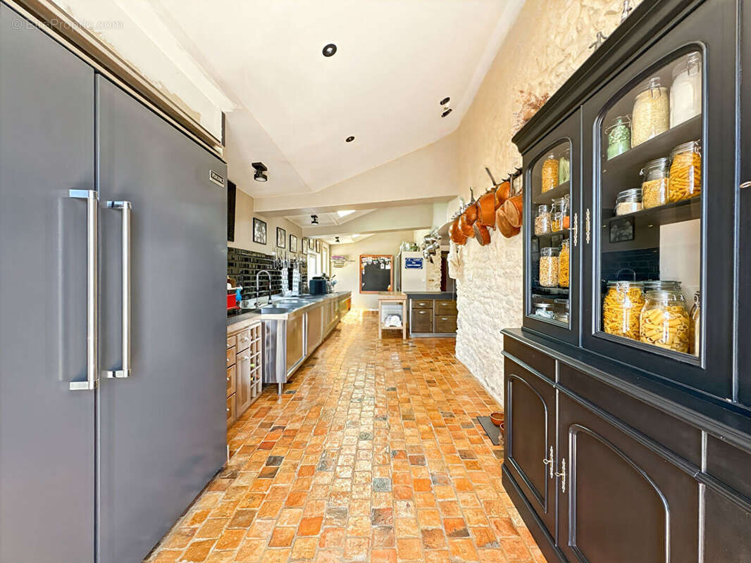 Maison à NEAUPHLETTE