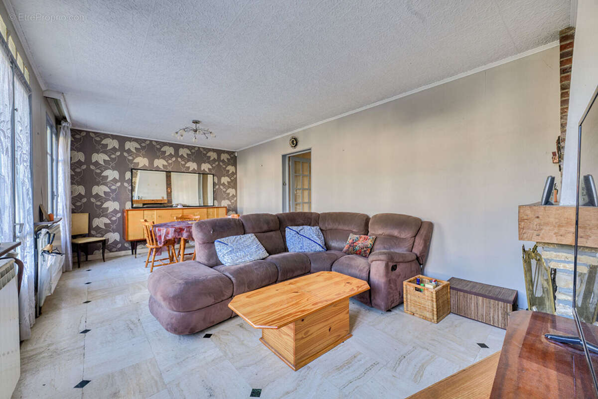 Maison à BRY-SUR-MARNE