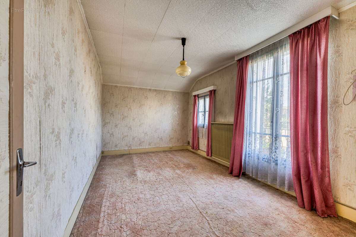 Maison à BRY-SUR-MARNE