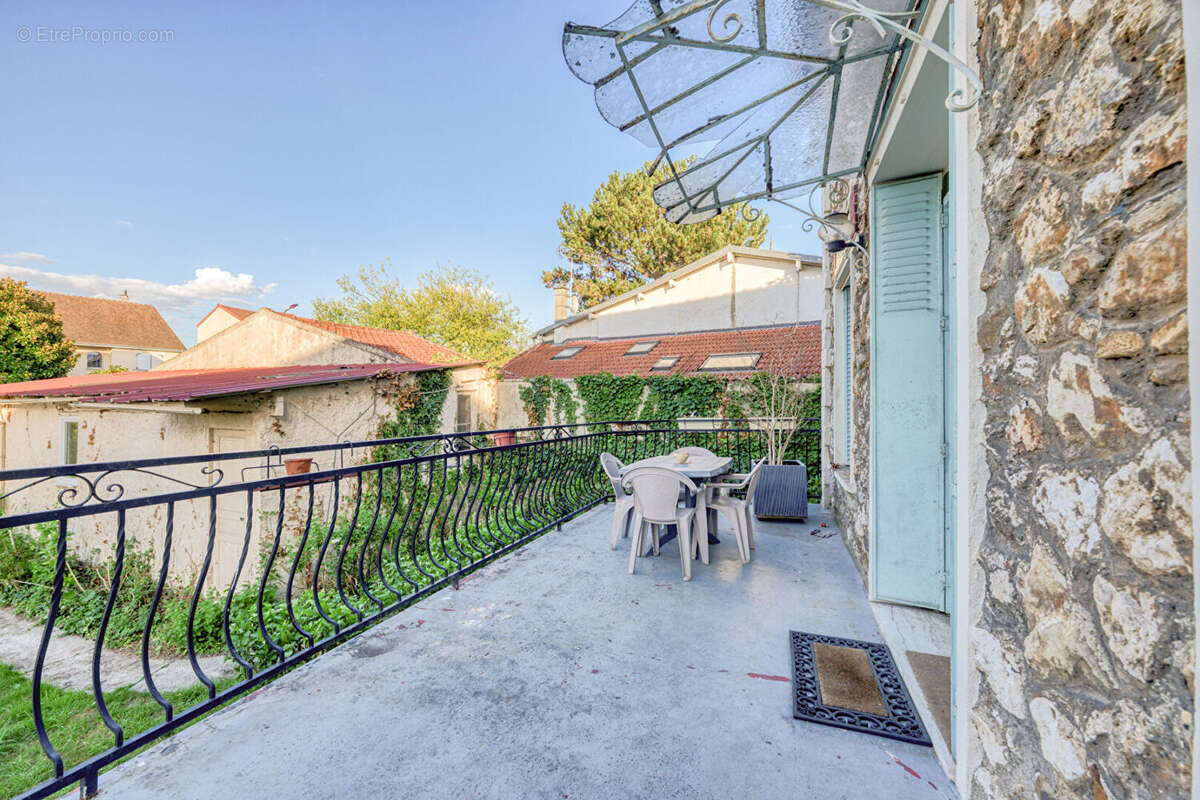 Maison à BRY-SUR-MARNE