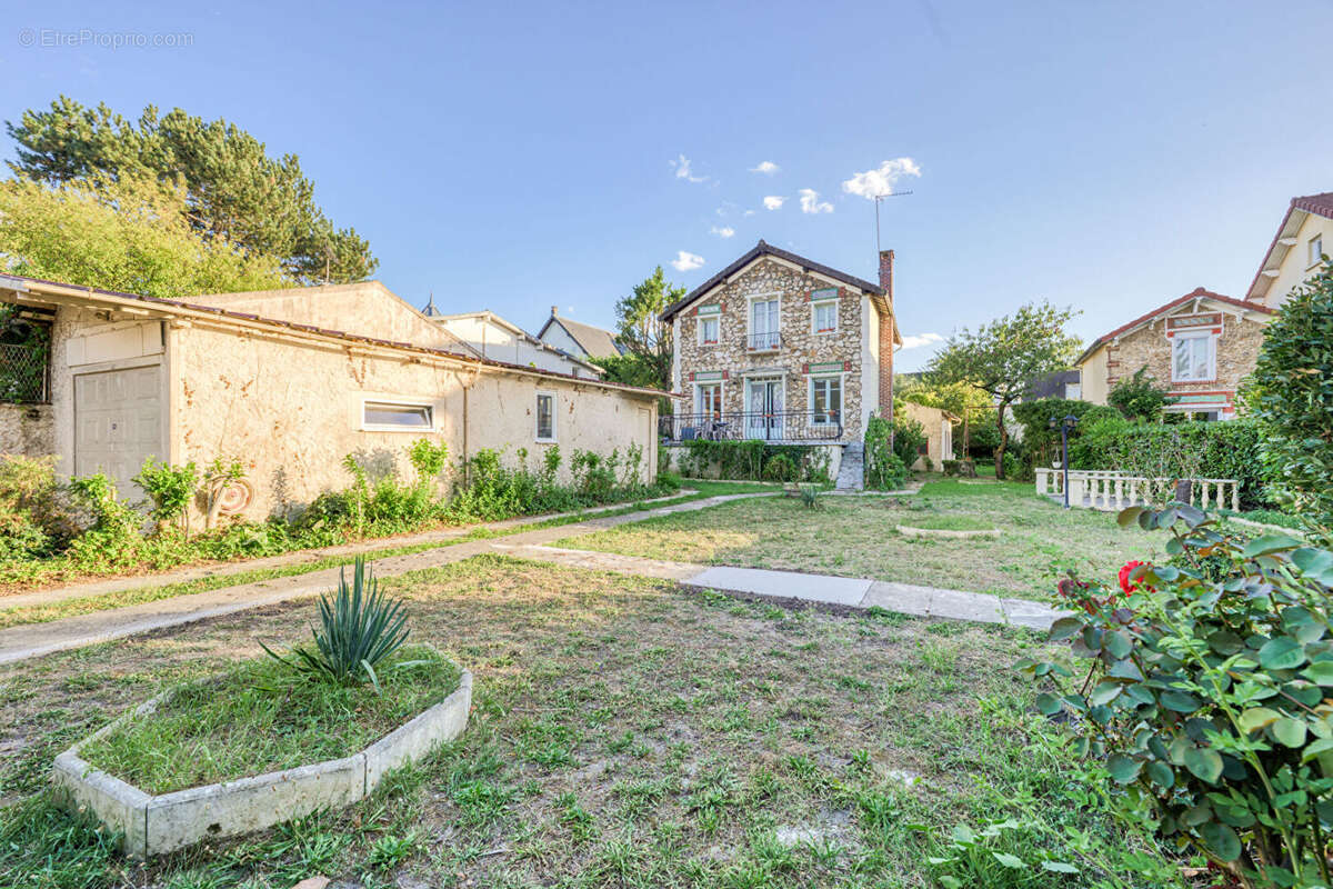 Maison à BRY-SUR-MARNE