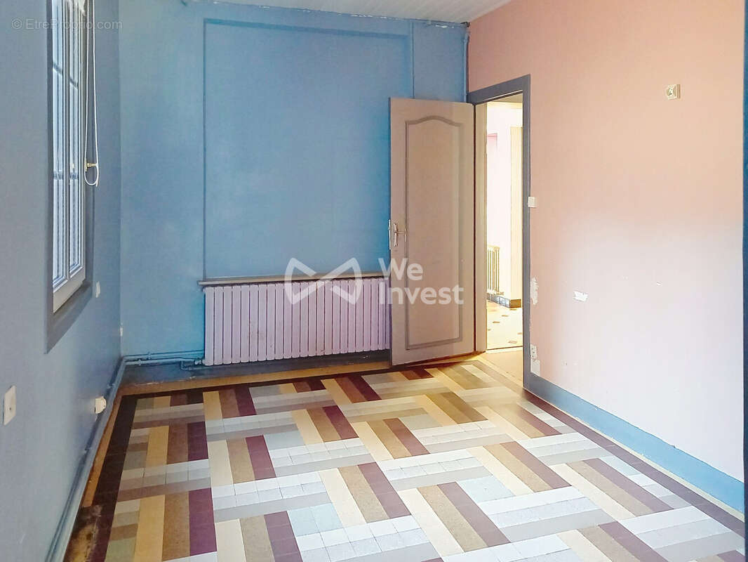 Maison à AULNOYE-AYMERIES