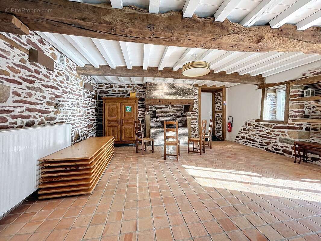 Autre à BREAL-SOUS-MONTFORT