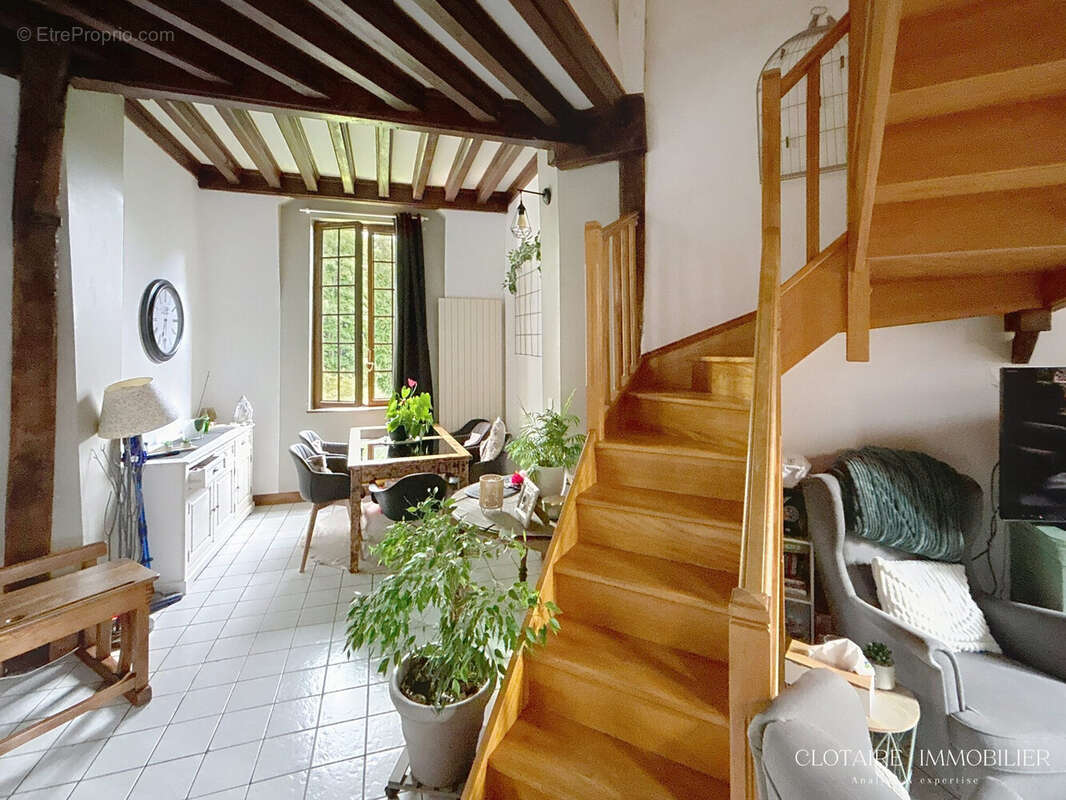 Appartement à CHOISY-AU-BAC