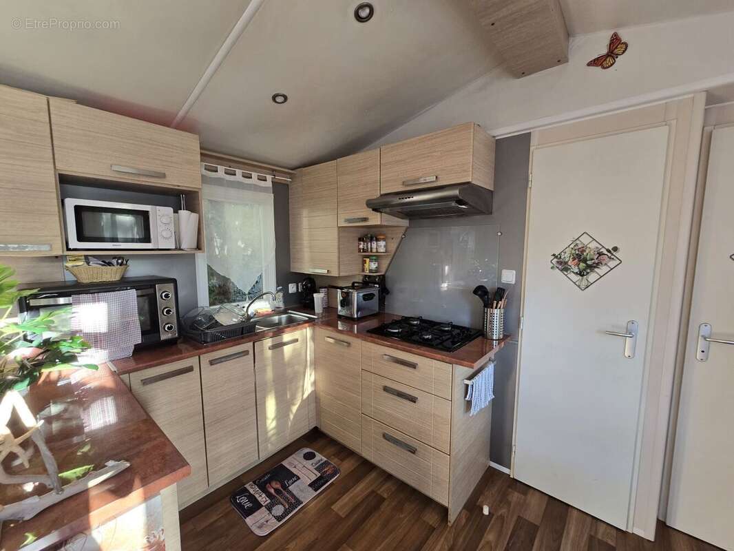 Maison à LE CASTELLET