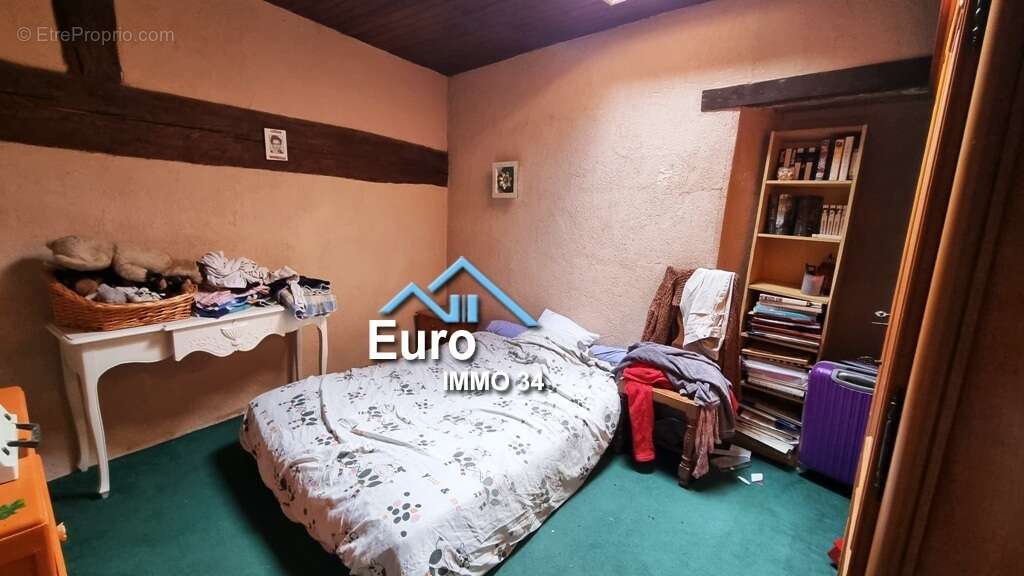 Autre à THEZAN-LES-BEZIERS