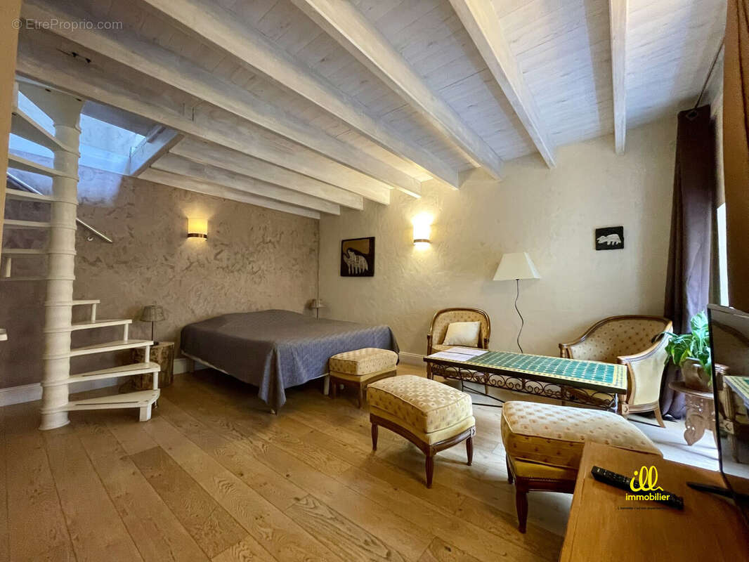 Appartement à CHARLEVILLE-MEZIERES