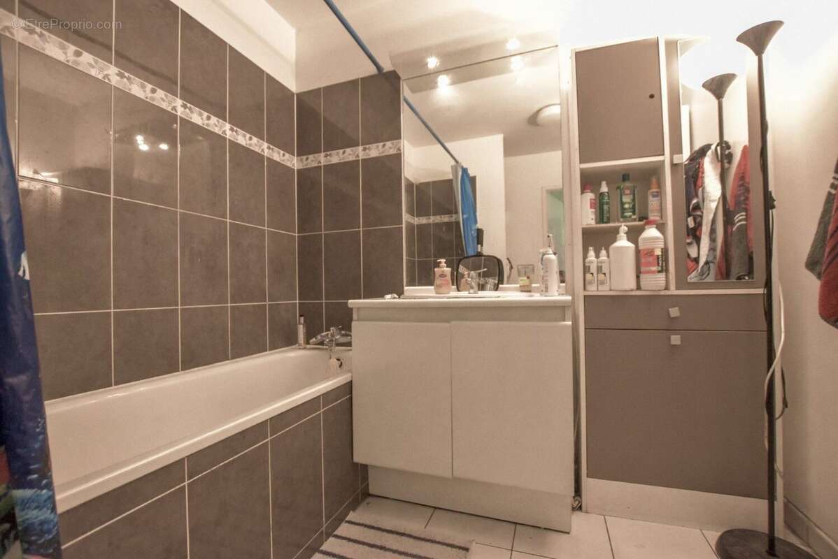 Appartement à NANTERRE