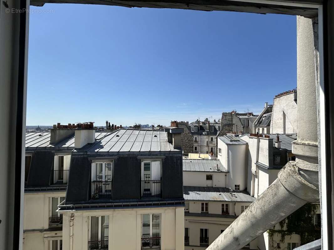 Appartement à PARIS-18E