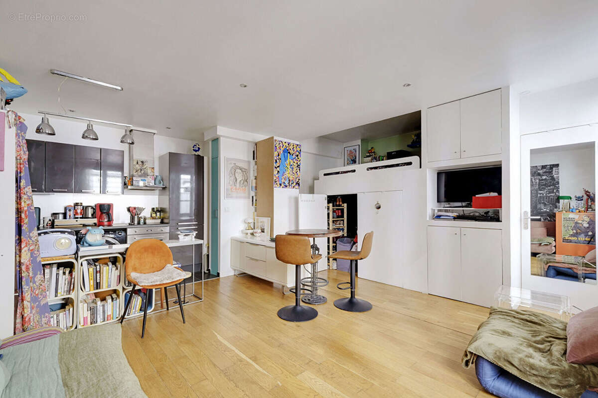 Appartement à PARIS-18E