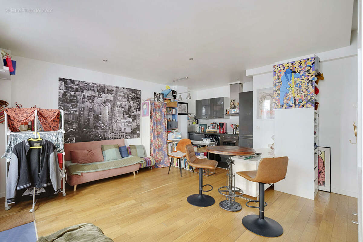 Appartement à PARIS-18E