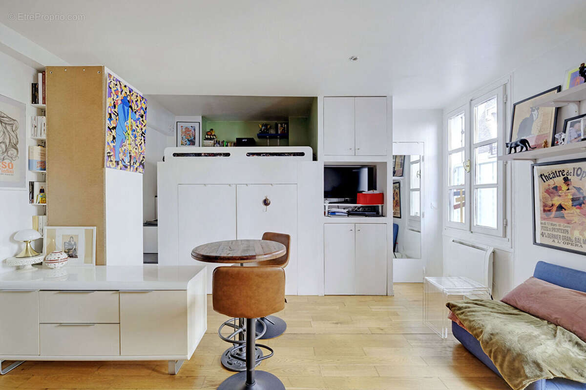 Appartement à PARIS-18E