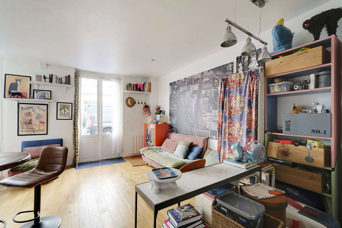 Appartement à PARIS-18E