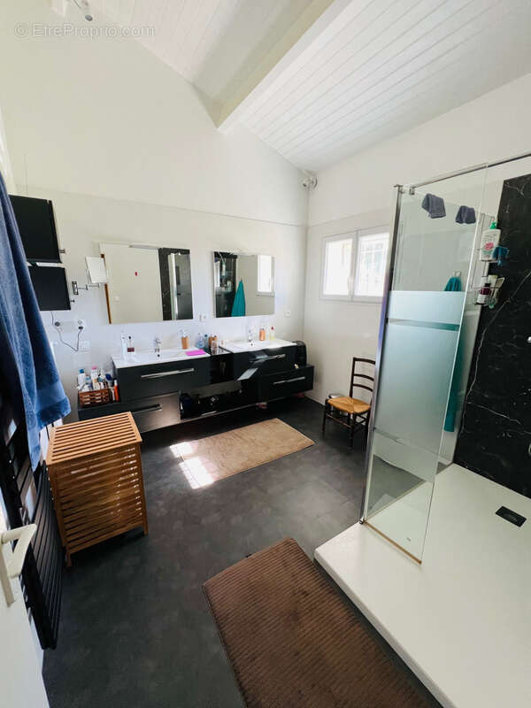 Maison à TONNAY-CHARENTE